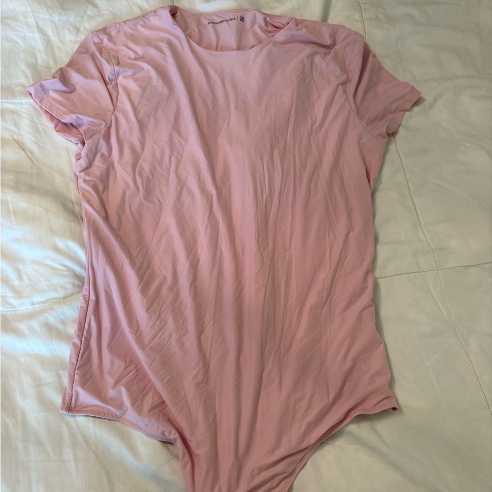 Women's Pink Short Sleeve Crewneck bodysuit